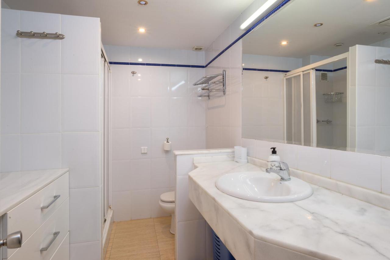 Pyr Aparthotel Studio 푸엔히롤라 외부 사진